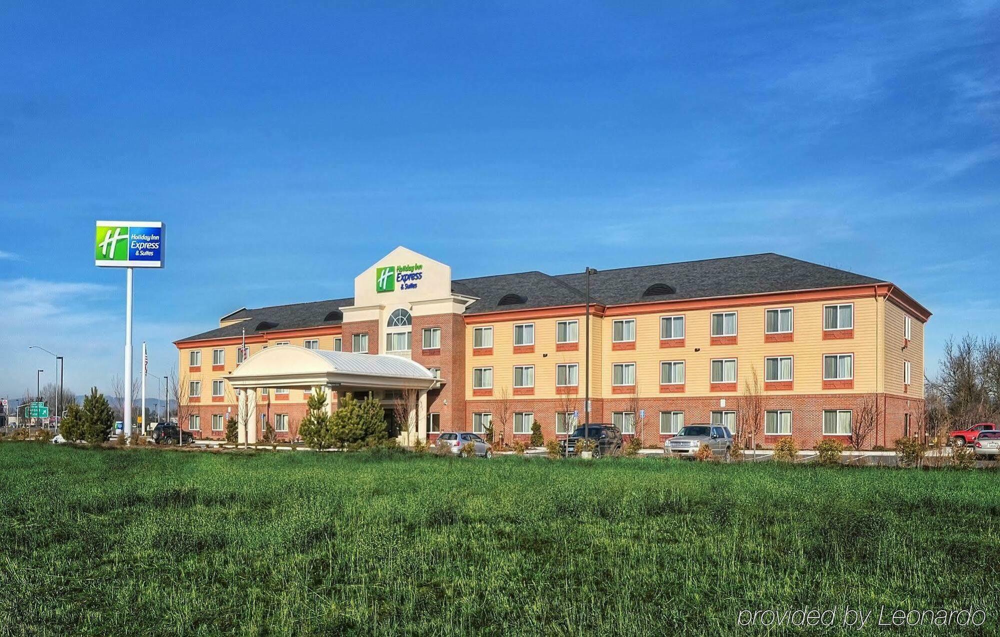 Holiday Inn Express Hotel & Suites Medford-Central Point By Ihg Exteriér fotografie