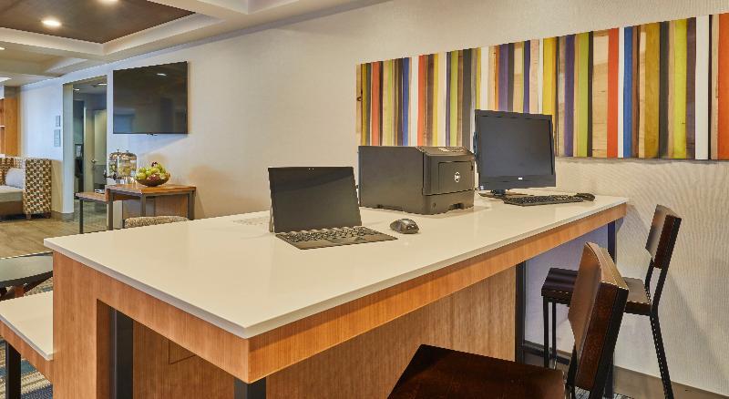 Holiday Inn Express Hotel & Suites Medford-Central Point By Ihg Exteriér fotografie